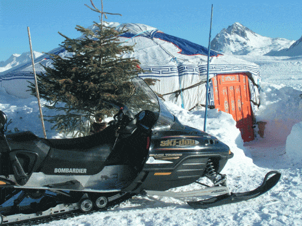 Location / Randonnée motoneige à Tignes