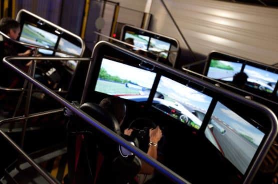 Simulateur de pilotage (F1, voiture rallye ou hélicoptère) dans la Drôme