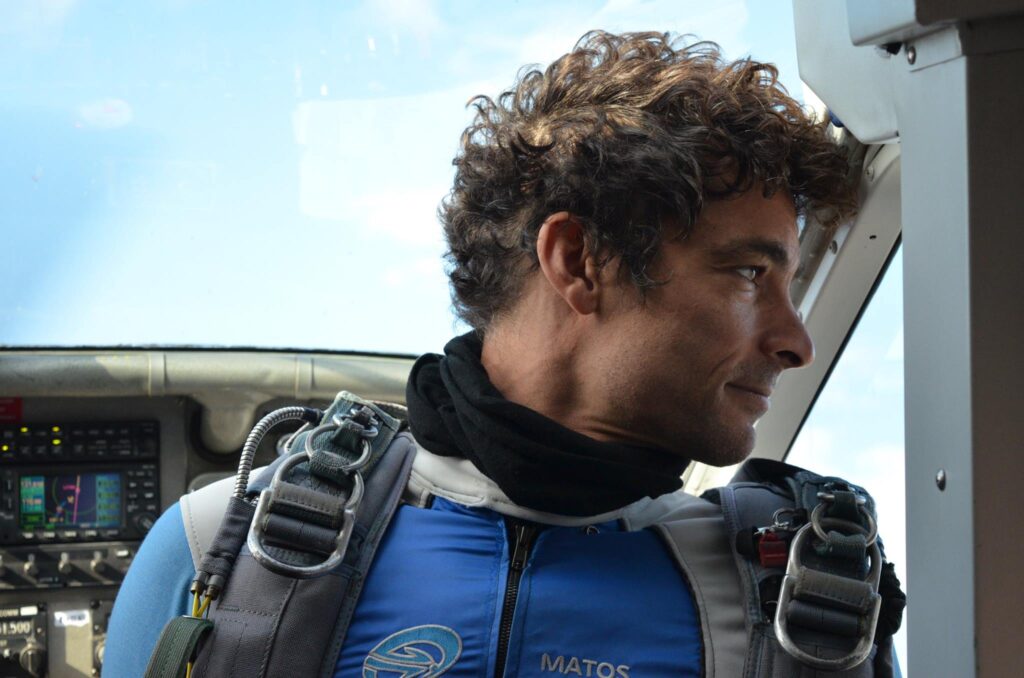 Interview Thomas Malahel, moniteur de parachutisme &agrave; Tallard : &laquo;&nbsp;Aucun autre sport ne permet de go&ucirc;ter aussi facilement &agrave; l&rsquo;adr&eacute;naline&nbsp;&raquo;